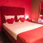 V E R O N E - & - - Rocourt Hotel Liège