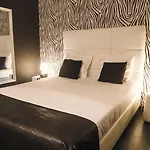 Hotel V E R O N E - & - - Rocourt 2*