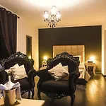 V E R O N E - & - - Rocourt Hotel