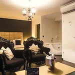 V E R O N E - & - - Rocourt Hotel
