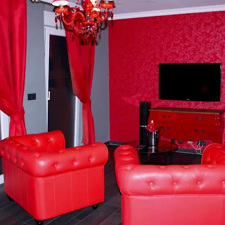 V E R O N E - & - - Rocourt Hotel Luik