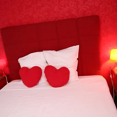 Hotel V E R O N E - & - - Rocourt Luik