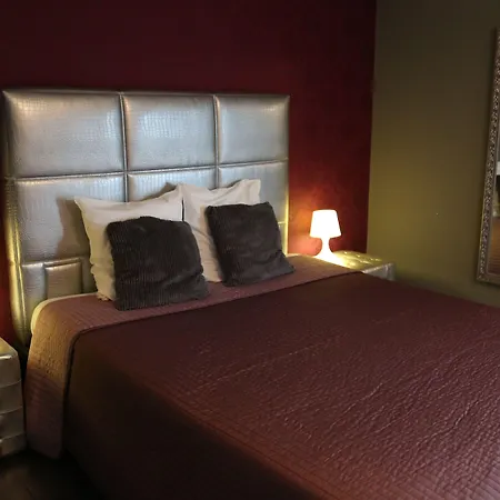 V E R O N E - & - - Rocourt