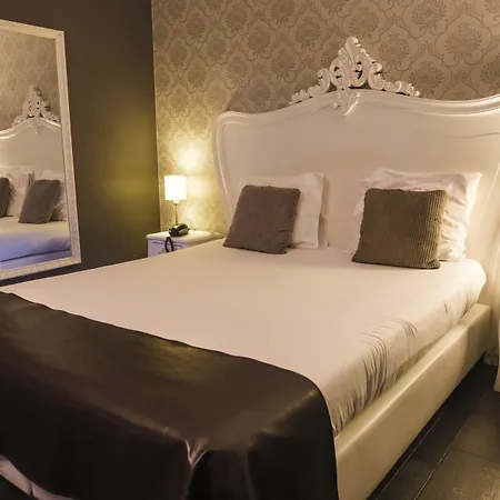 V E R O N E - & - - Rocourt 2*