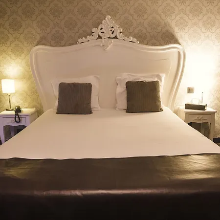 V E R O N E - & - - Rocourt فندق 2*