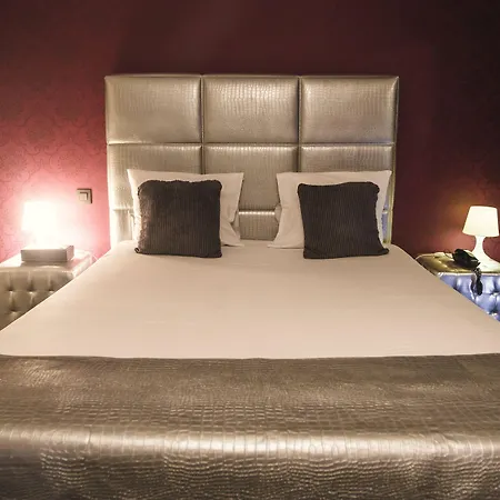 V E R O N E - & - - Rocourt