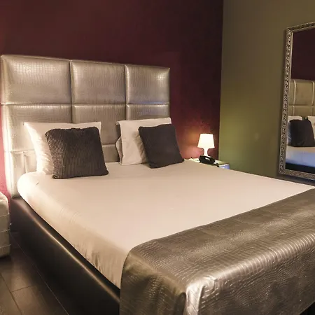 Hotel V E R O N E - & - - Rocourt Luik