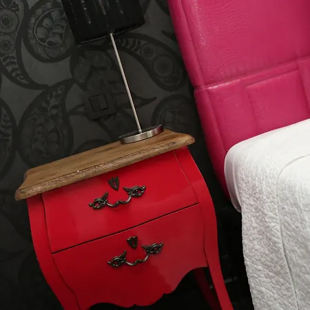 V E R O N E - & - - Rocourt 2*