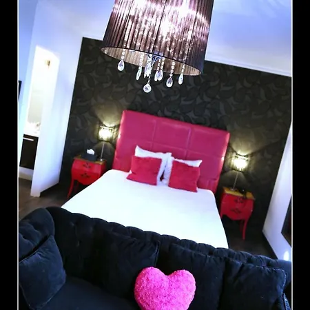 V E R O N E - & - - Rocourt Hotel Lieja