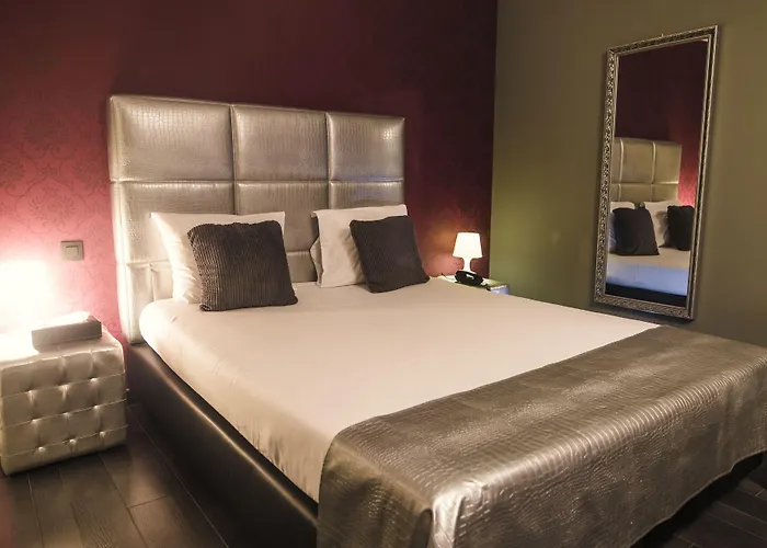 Hotel V E R O N E - & - - Rocourt Liège