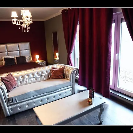 酒店 V E R O N E - & - - Rocourt 3*