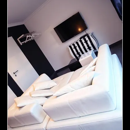 酒店 V E R O N E - & - - Rocourt 3*